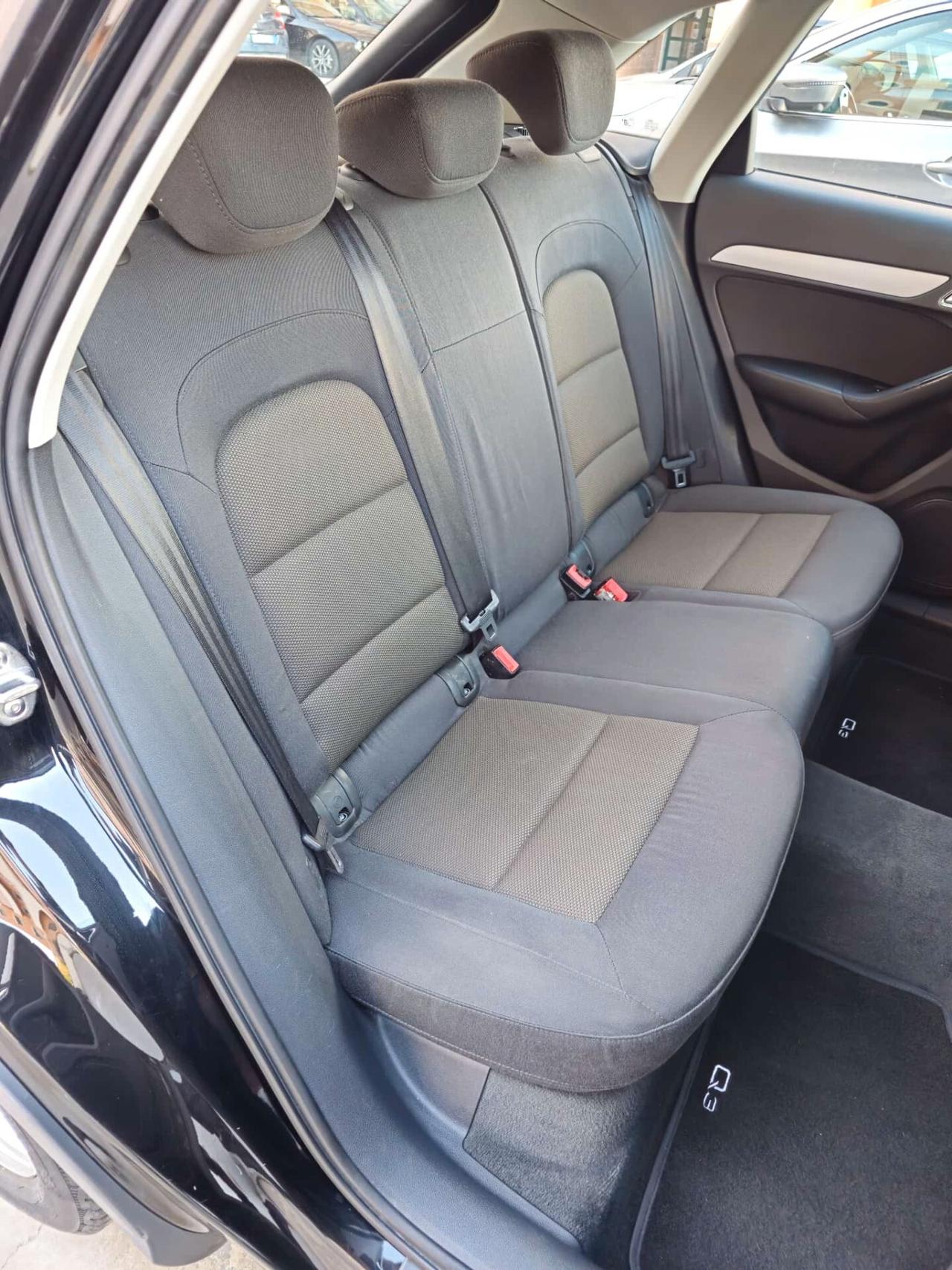 Audi Q3 2.0 TDI 150 CV quattro S tronic Sport