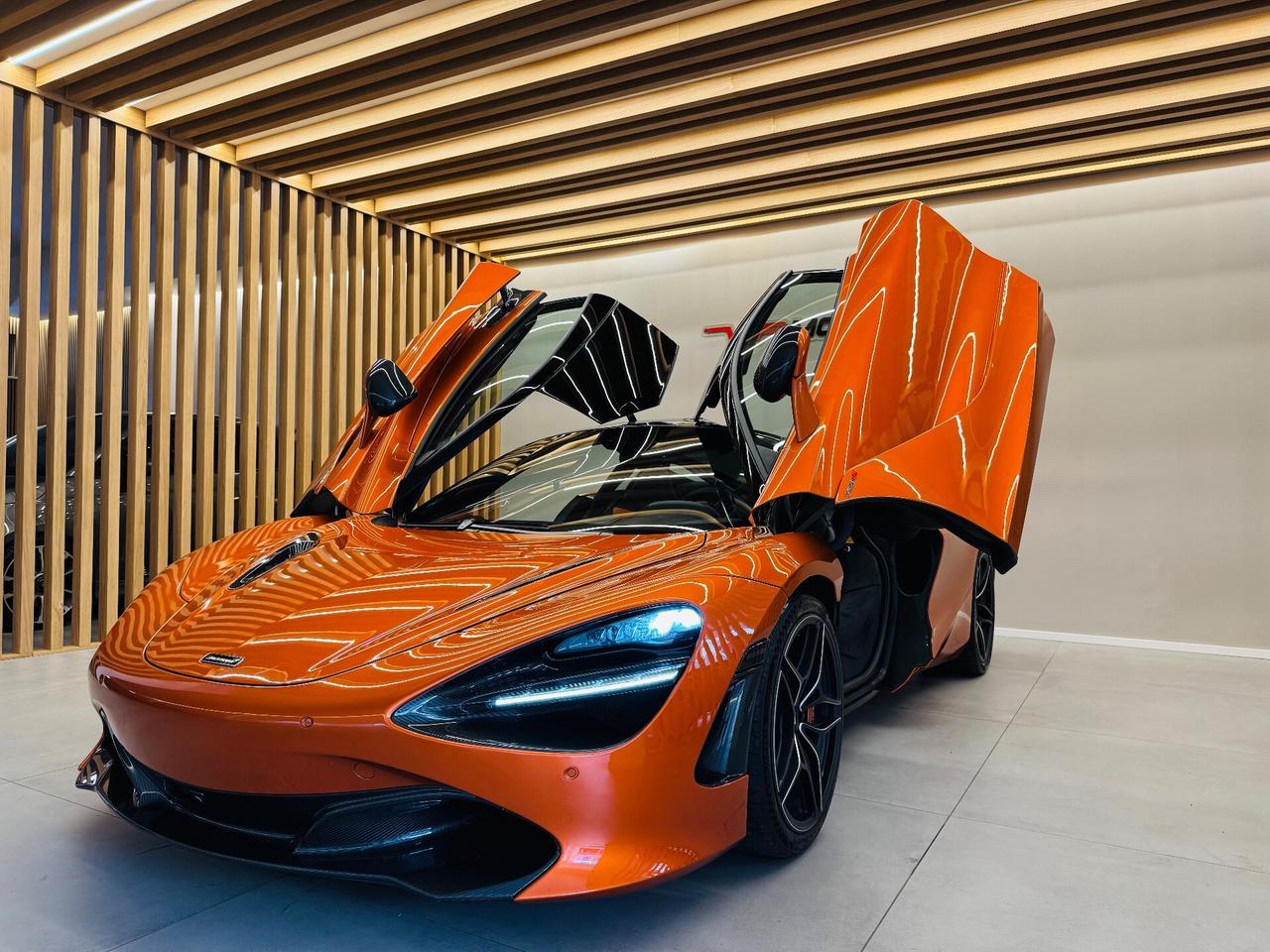 Mclaren 720S Coupé PERFORMANCE PACK MSO FULL GARANZIA PERMUTE