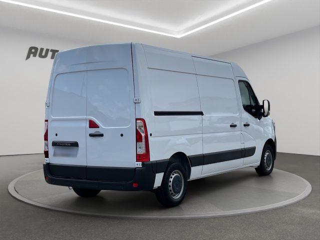 RENAULT Master L2H2 T35 135CV