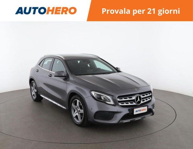 MERCEDES-BENZ GLA 180 Premium