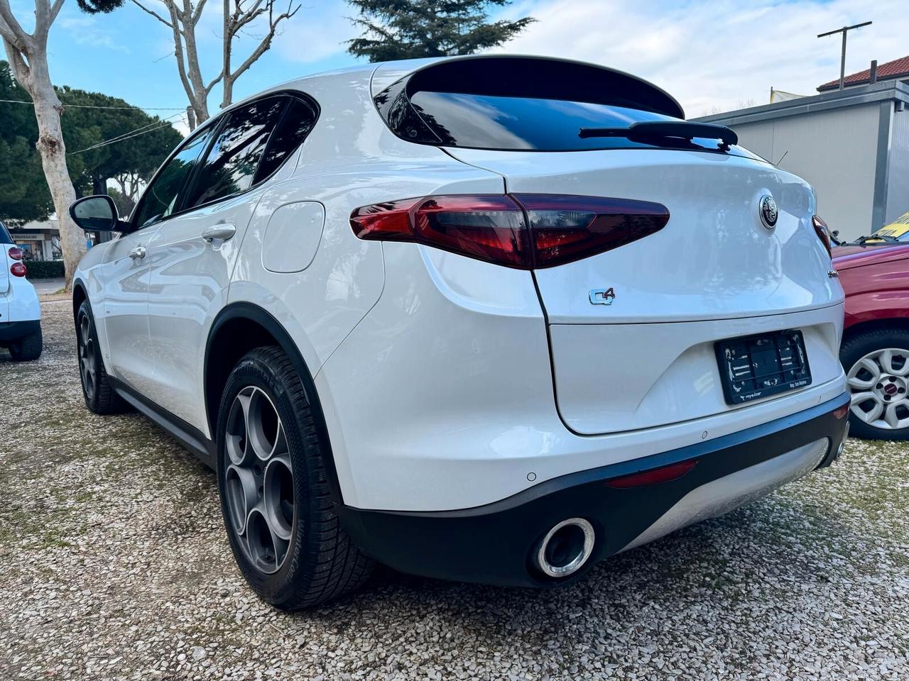 Alfa Romeo Stelvio 2.2 Turbodiesel 210 CV AT8 Q4 Business