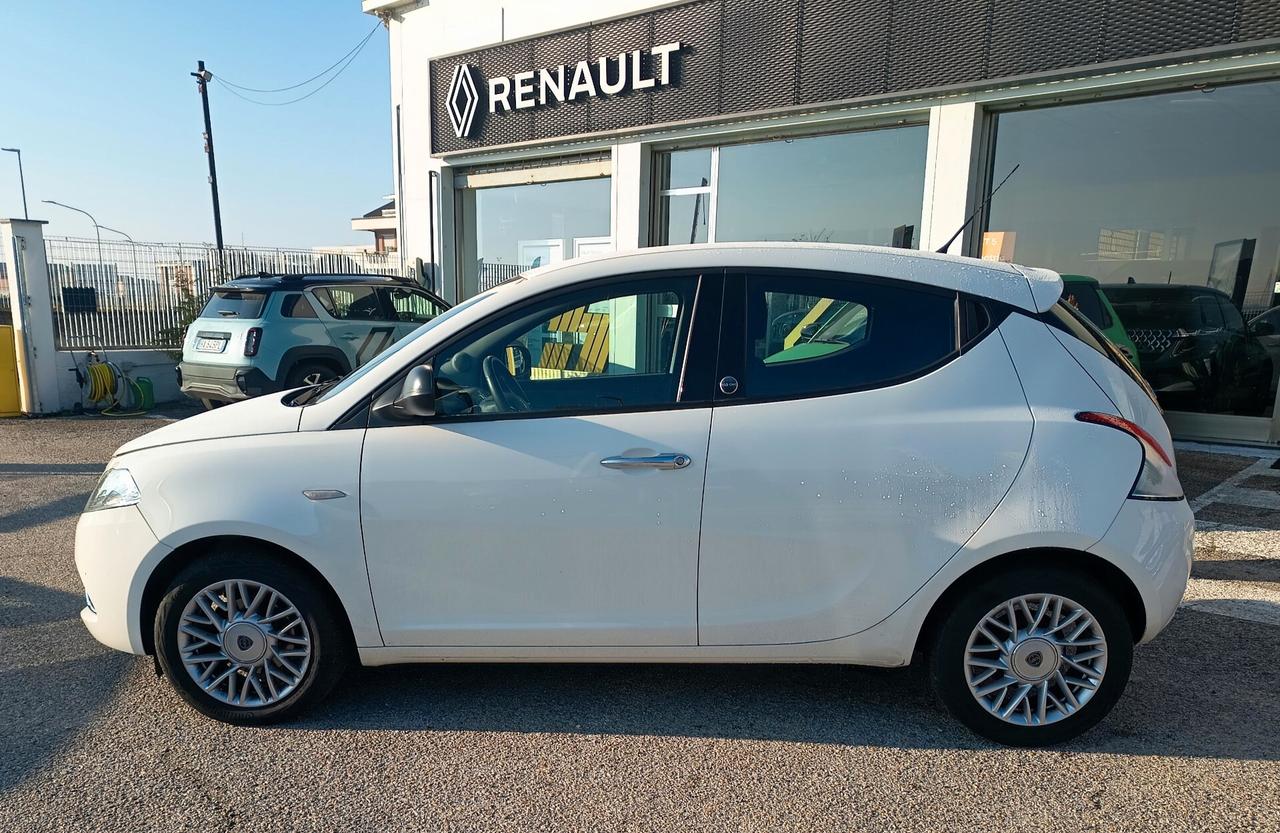 Lancia Ypsilon 1.2 69 CV 5 porte GPL Ecochic Gold