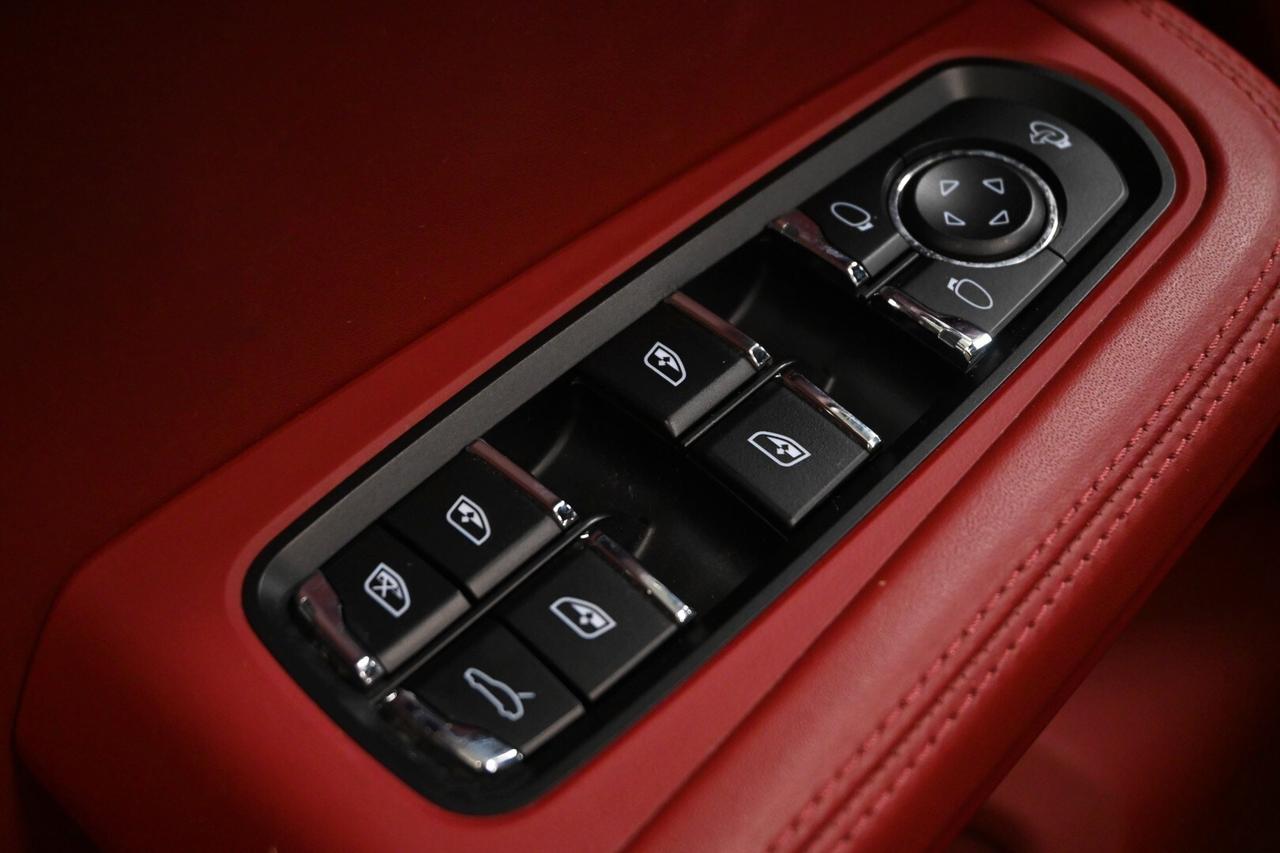 PORSCHE Macan 1ªs. '13-'25 Macan 2.0 T