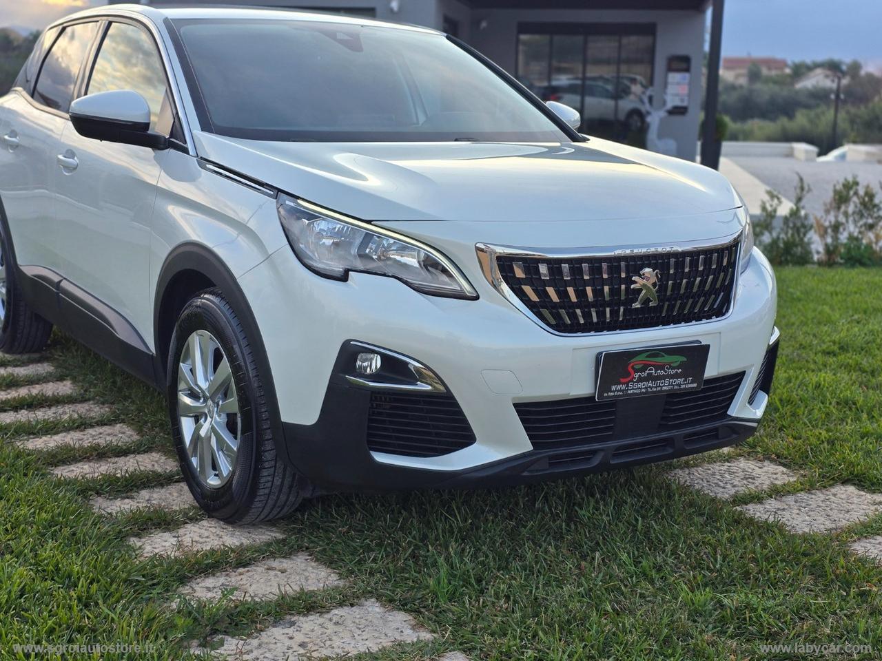 PEUGEOT 3008 BlueHDi 130 S&S EAT8 Business