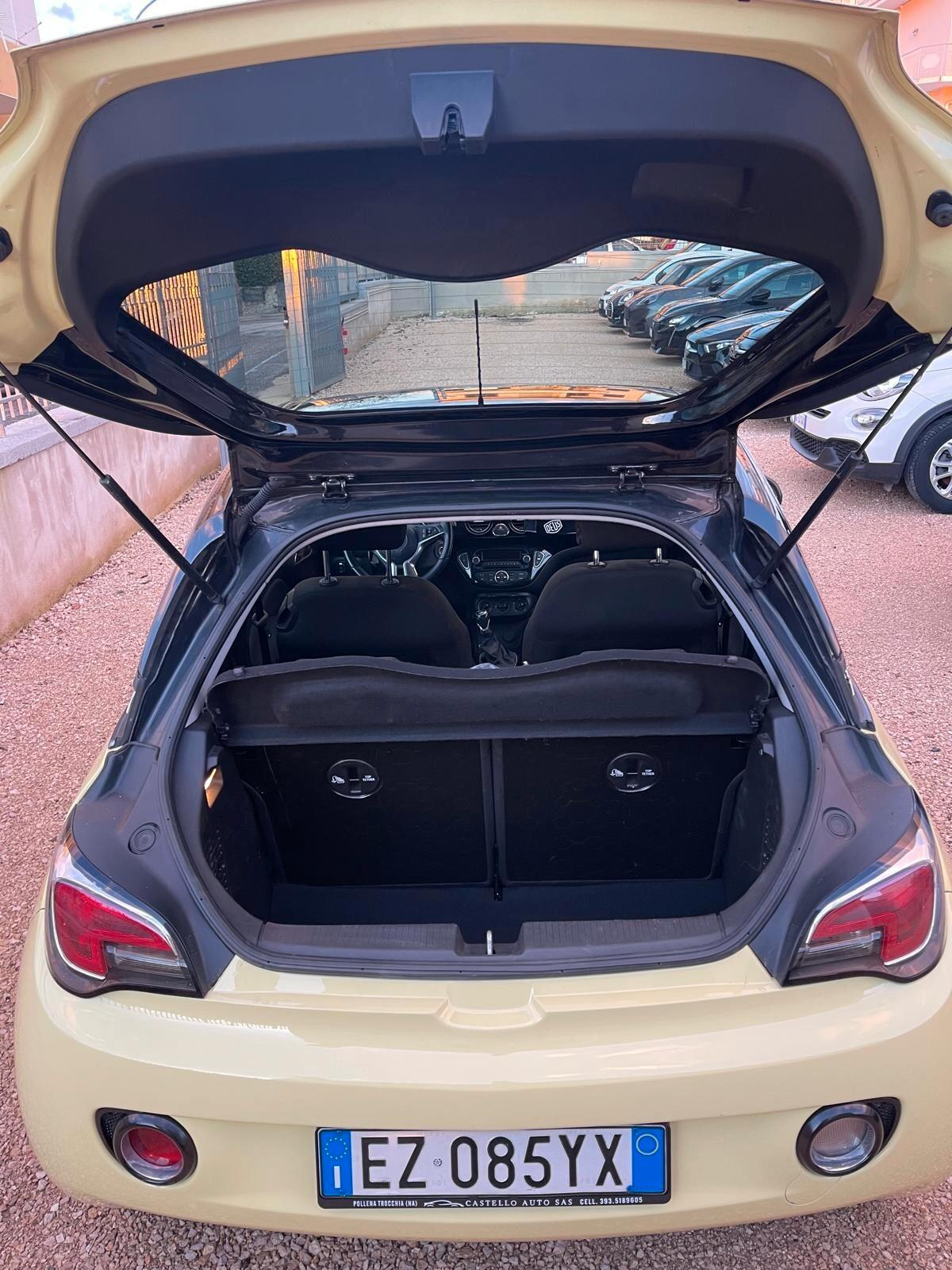 Opel Adam 1.2 70 CV Glam