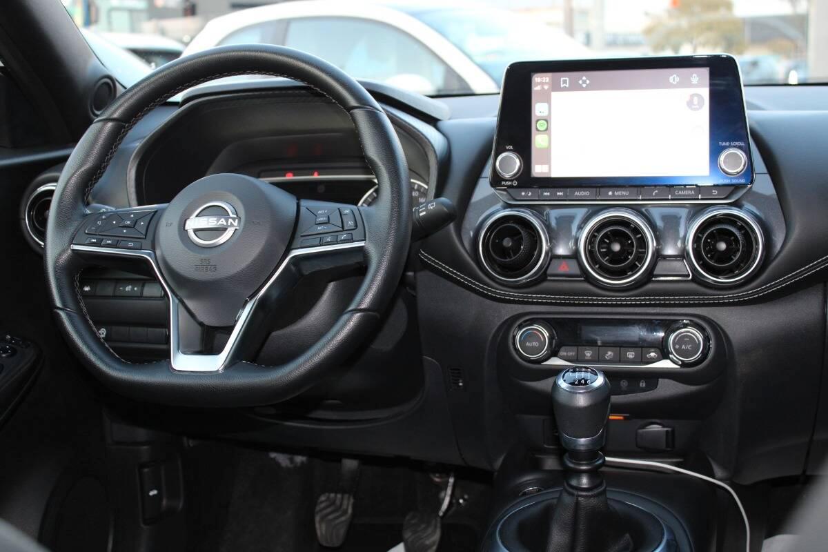 Nissan Juke 1.0 dig-t N-Connecta (Shadow) 114cv con CarPlay