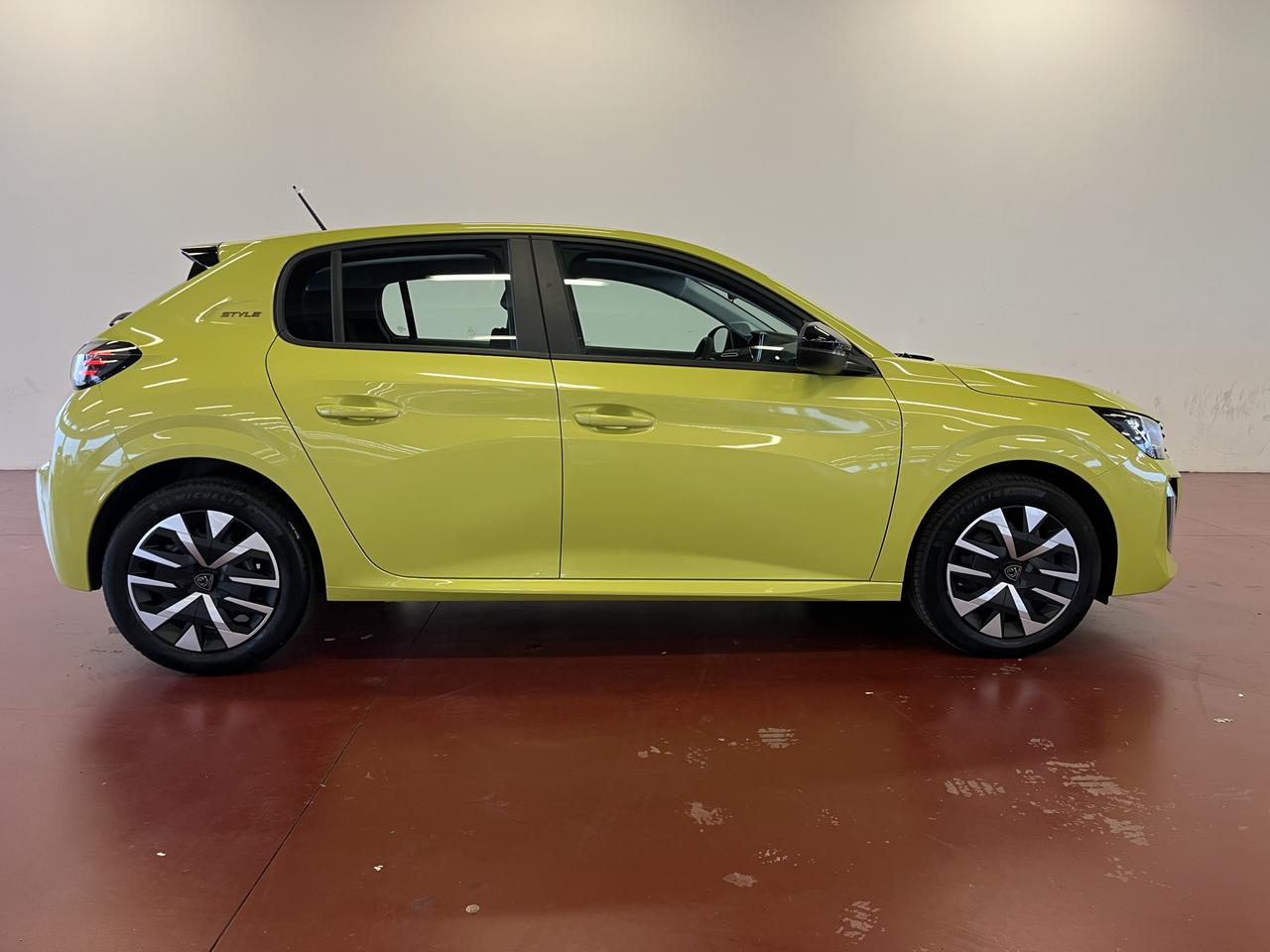 PEUGEOT 208 5P - STYLE PureTech 100 S&S