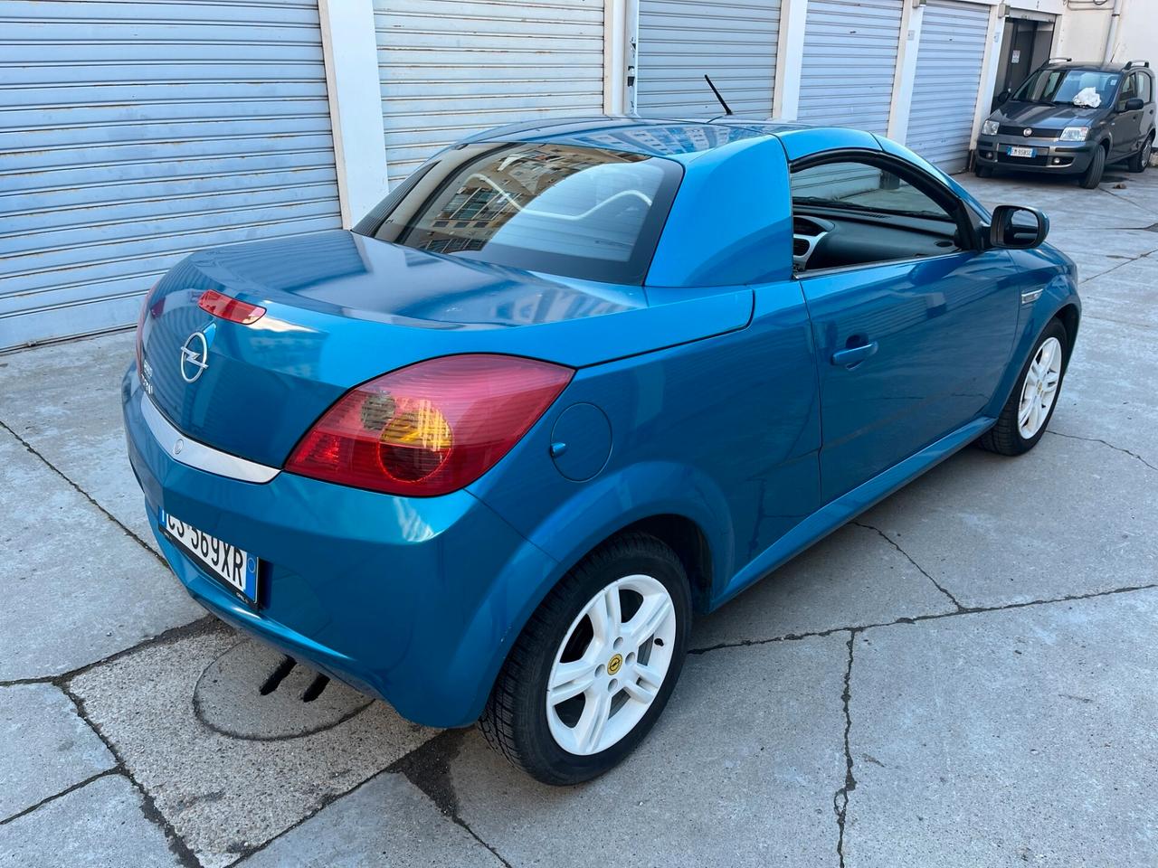 Opel Tigra TwinTop 1.4 16V Sport CABRIO