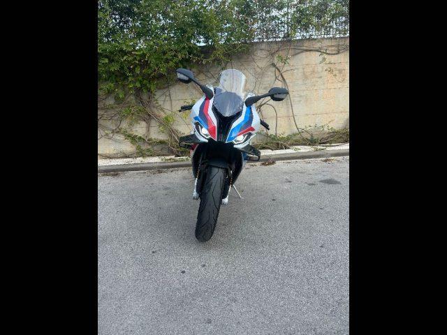 BMW M 1000 RR -