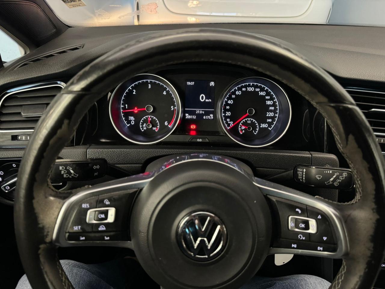 Volkswagen Golf 1.6 TDI 110 CV 5p. Allestimento R