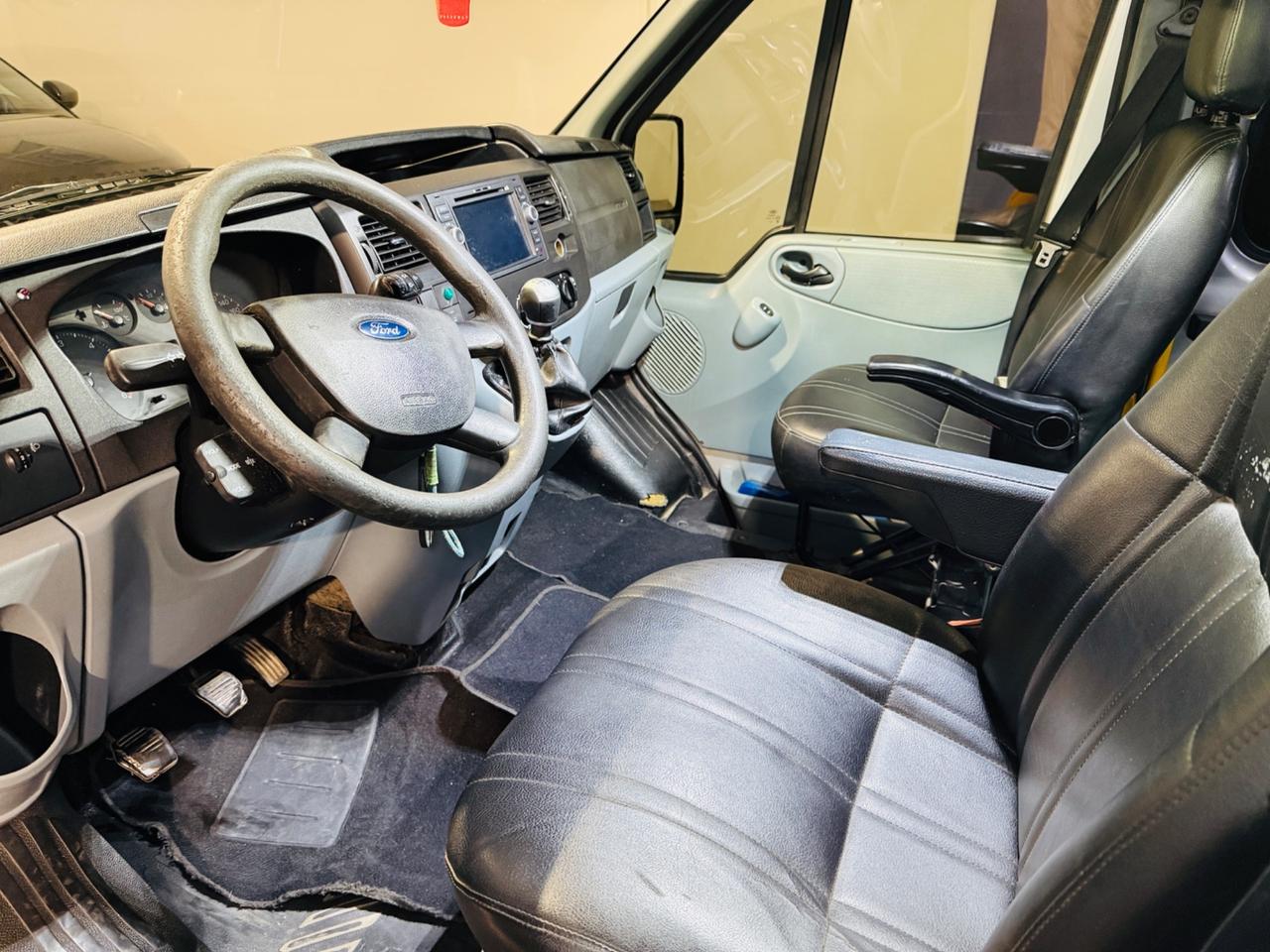 Ford Transit 280 2.0 TD/100 cat 8 POSTI TRASPORTO DISABILI CON PEDANA