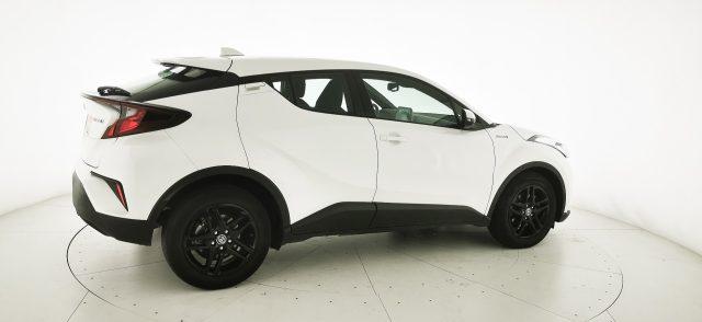 TOYOTA C-HR 1.8 Hybrid E-CVT Business