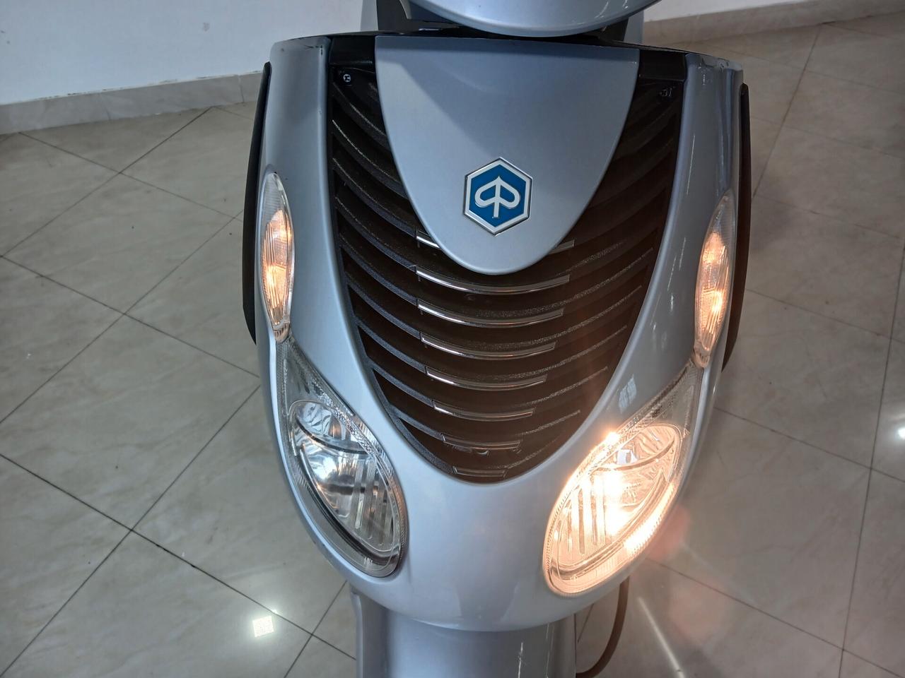 Piaggio Carnaby 125 CLASSIC