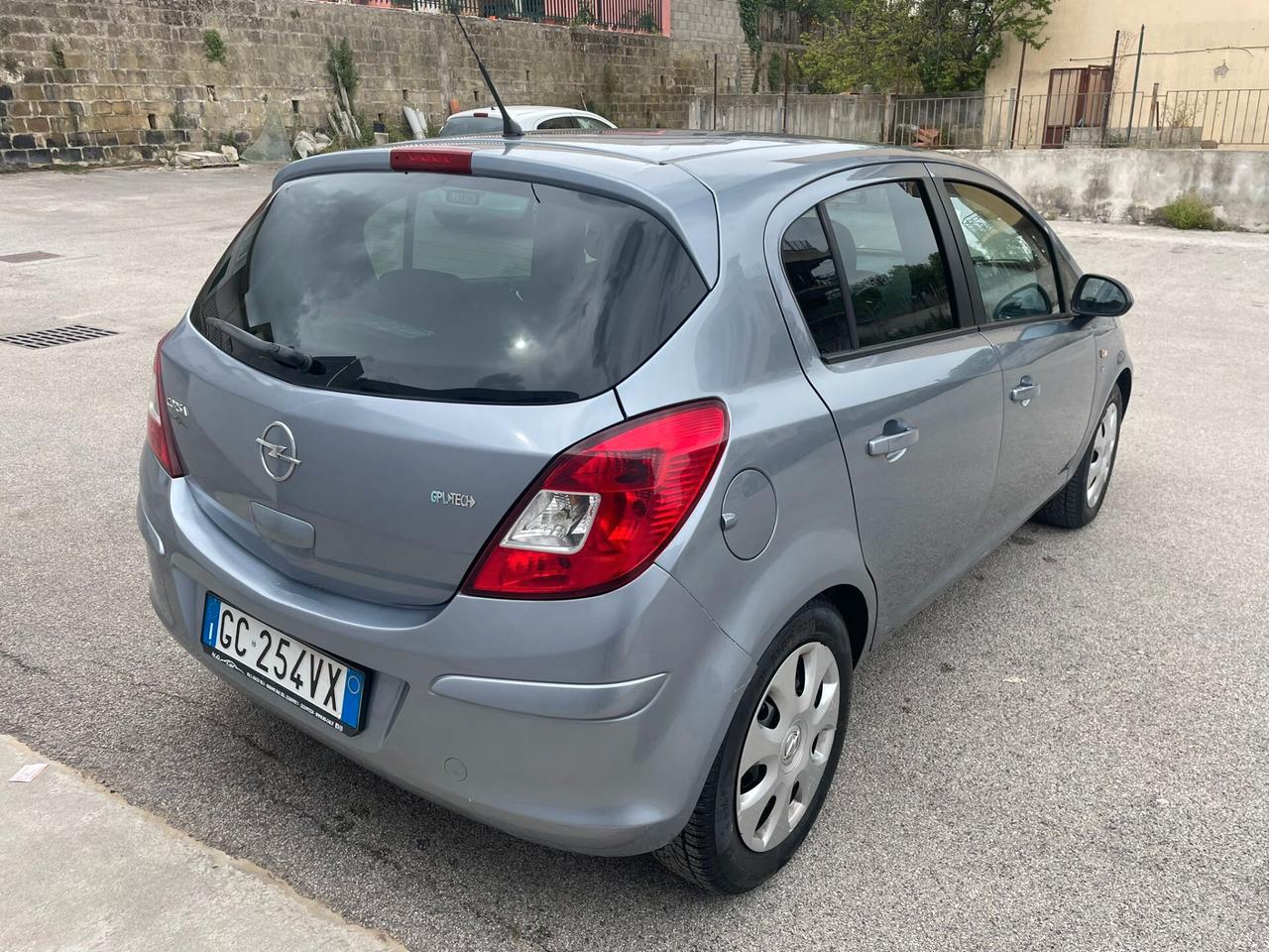 Opel Corsa 1.2 80CV 5 porte GPL-TECH Edition