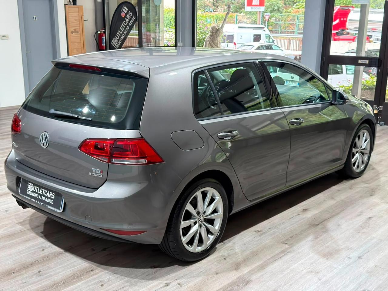 VOLKSWAGEN GOLF 1.6 TDI 105cv 4MOTION HIGHLINE