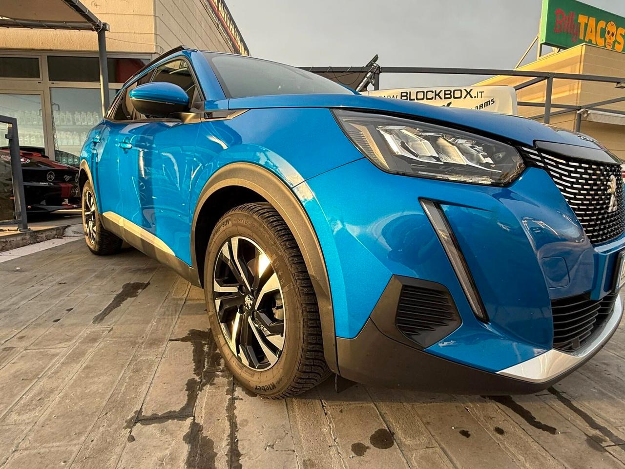 Peugeot 2008 BlueHDi 130 S&S EAT8 Allure