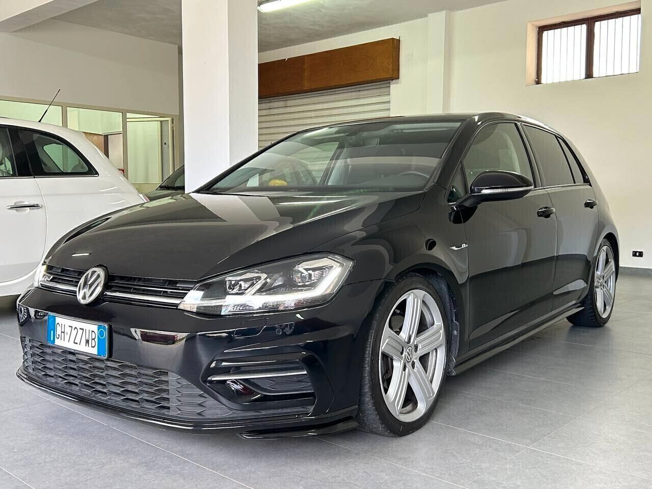 Volkswagen Golf 2.0 TDI DSG 5p. Sport R-LINE