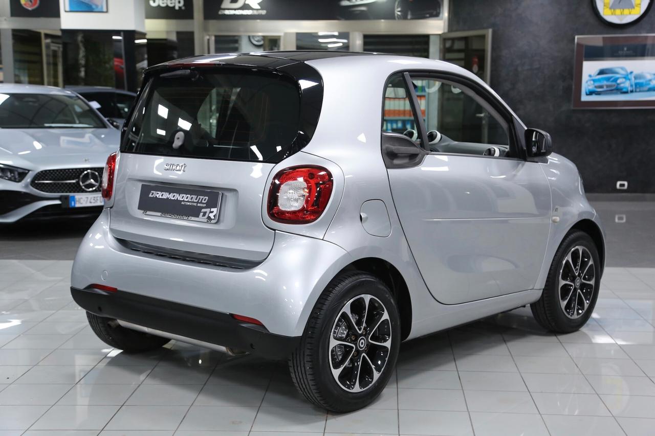 Smart fortwo 1.0 70 cv twinamic Passion