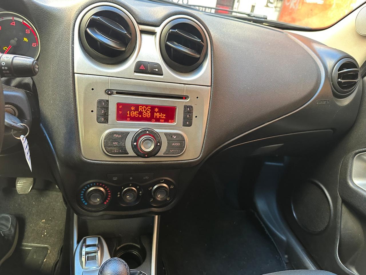 Alfa Romeo MiTo 1.3 JTDm-2 95 CV S&S Distinctive Sport Pack