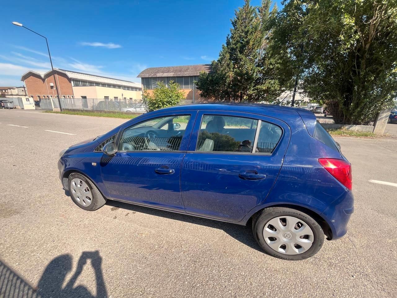 Opel Corsa 1.2 5 porte Metano