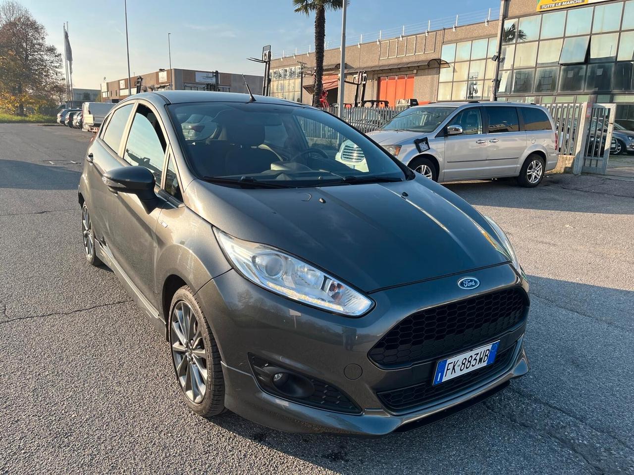 Ford Fiesta 1.5 TDCi 75CV 5 porte ST-Line