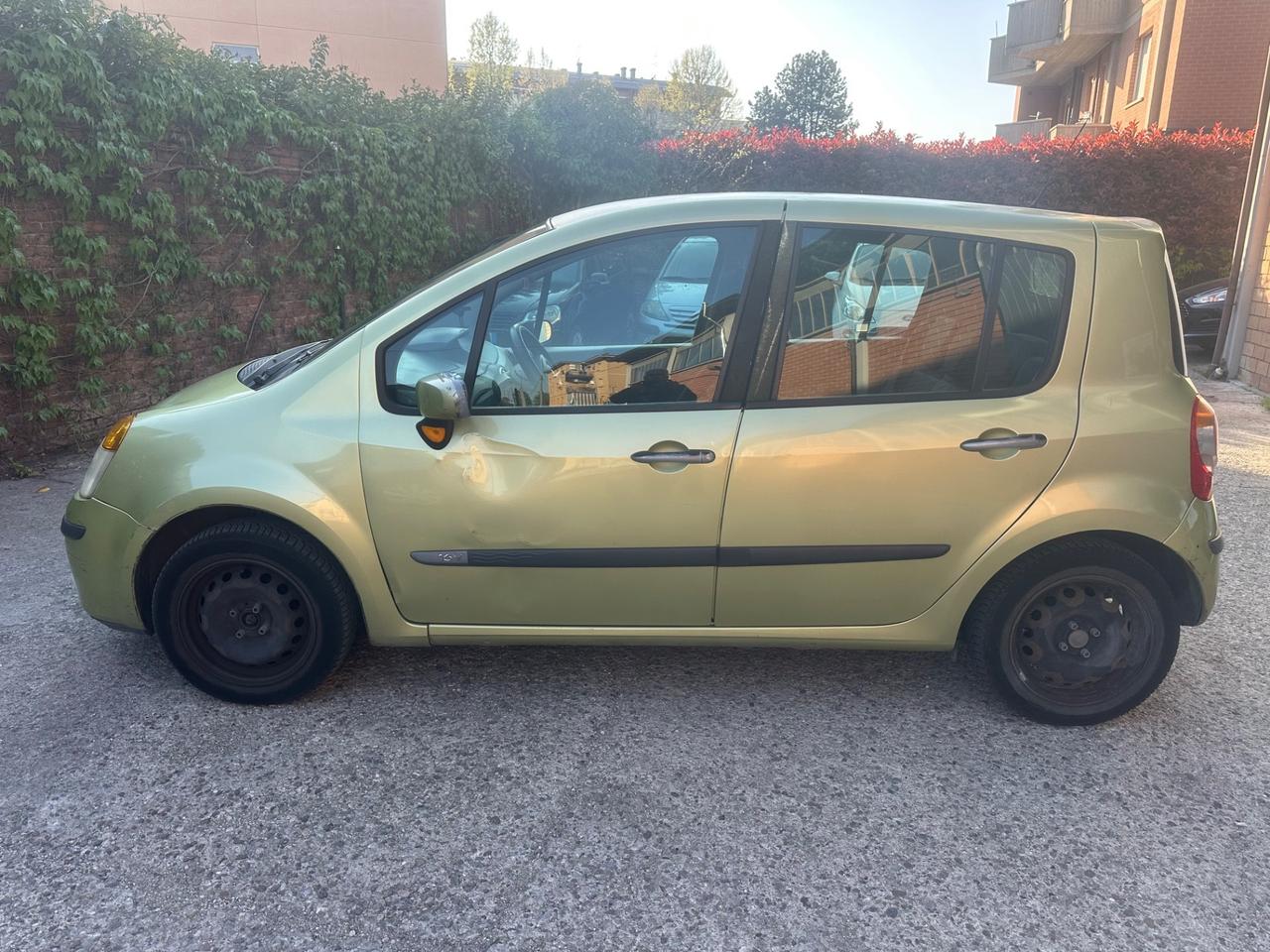 Renault Modus 1.2 16V Luxe Privilège