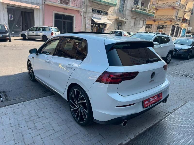Volkswagen Golf 2.0 TSI GTI DSG