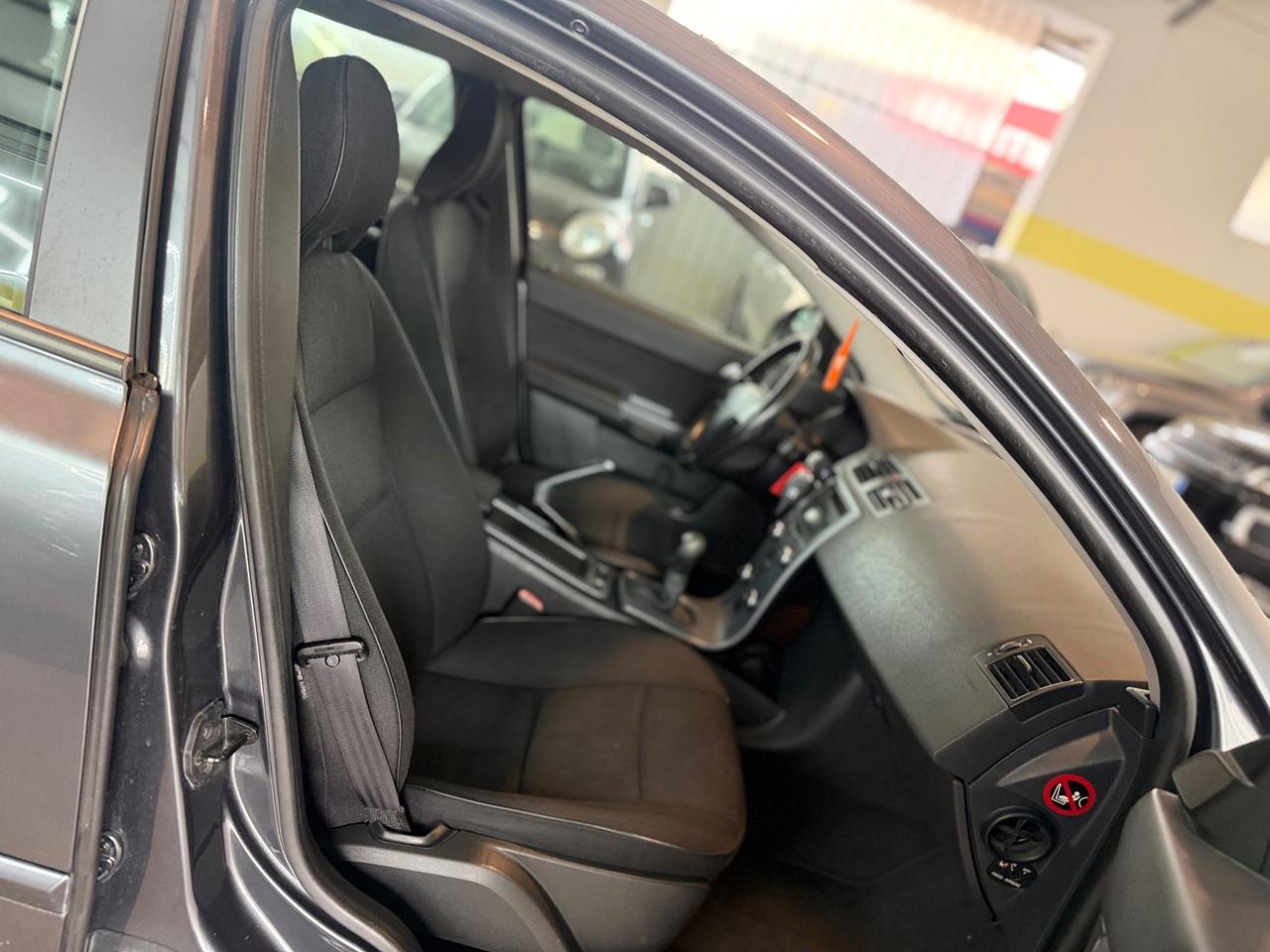Volvo V50 1.6 Diesel 115CV Per Neopatentati