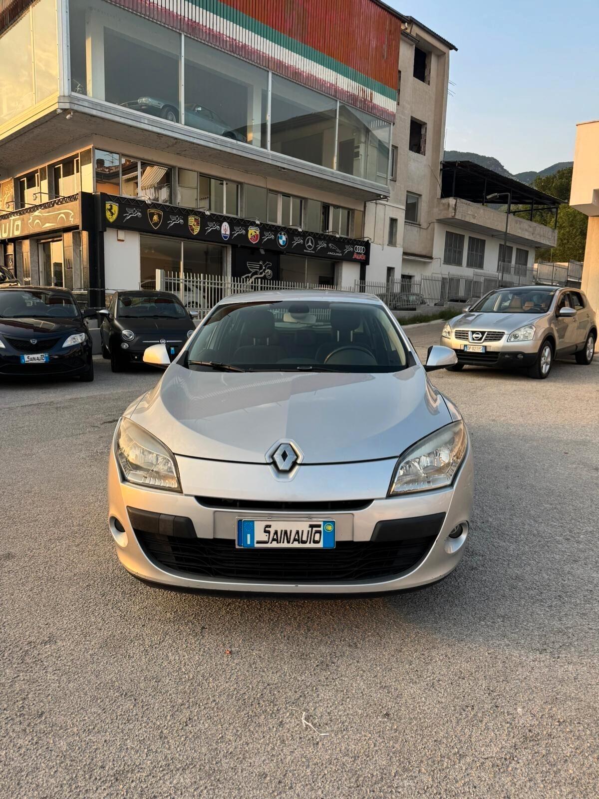 Renault Megane Mégane 1.5 dCi 110CV Luxe Garanzia