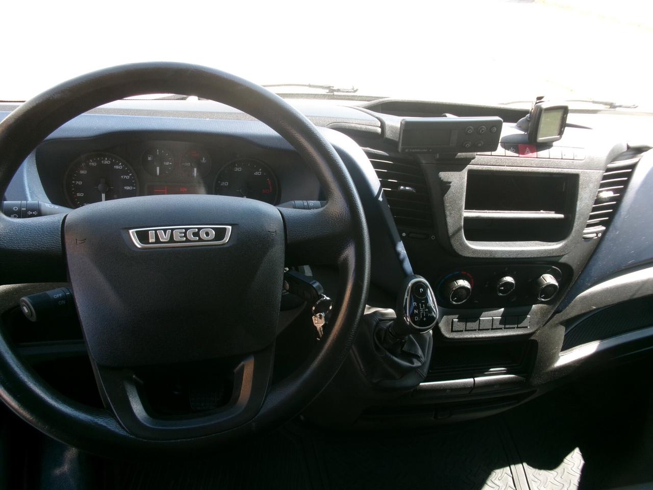 Iveco Daily 35C14 2.3 140CV E6 HI-MATIC FRIGO 7 PEDANE FRBX 06/2028 185000 KM