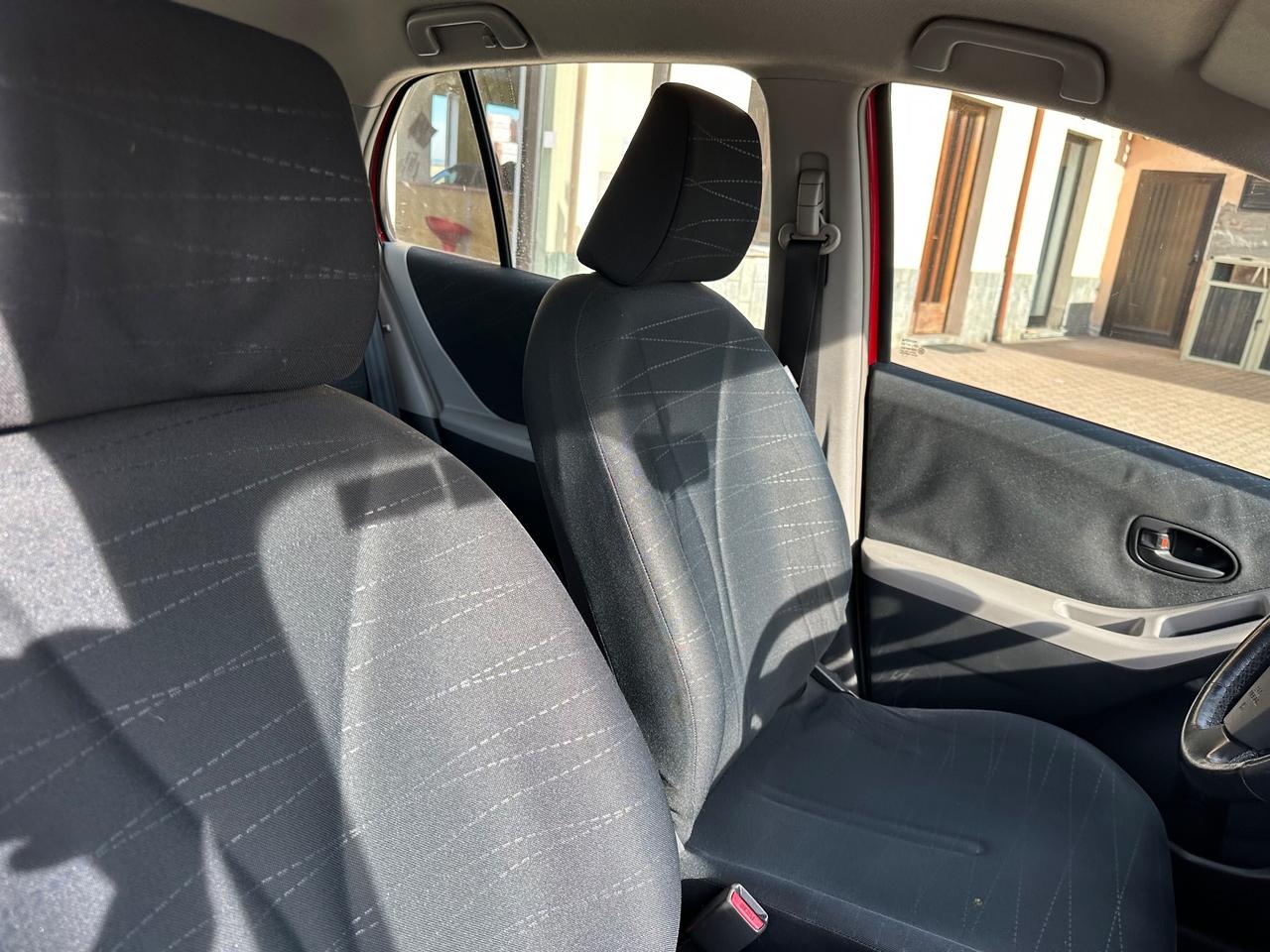 Toyota Yaris 1.3 5 porte