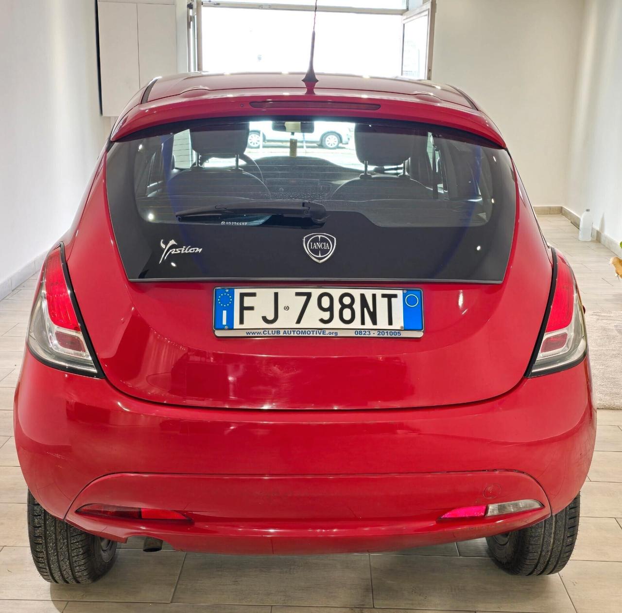Lancia Ypsilon 0.9 BENZINA /metano ANNO 2017