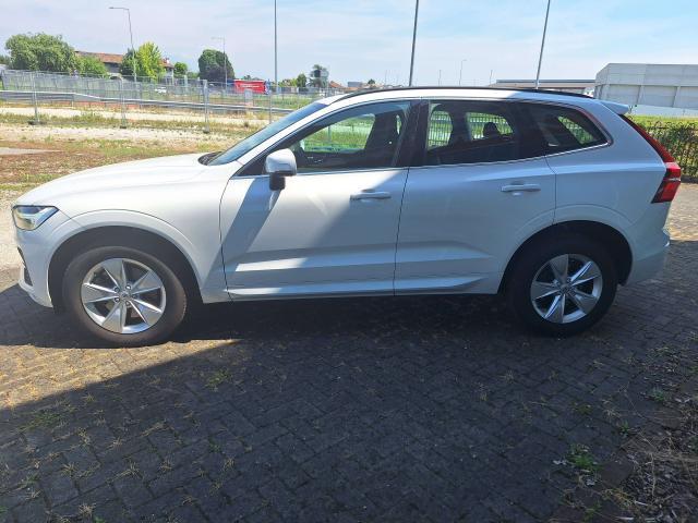 Volvo XC60 XC60 II 2022 2.0D b4 197cv Core Automatica - IVA deducibile