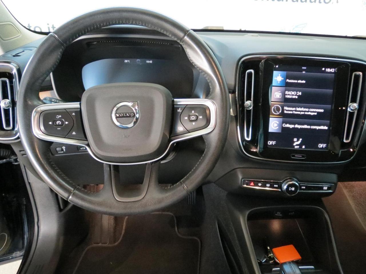 Volvo XC40 T3 Geartronic Momentum Pro