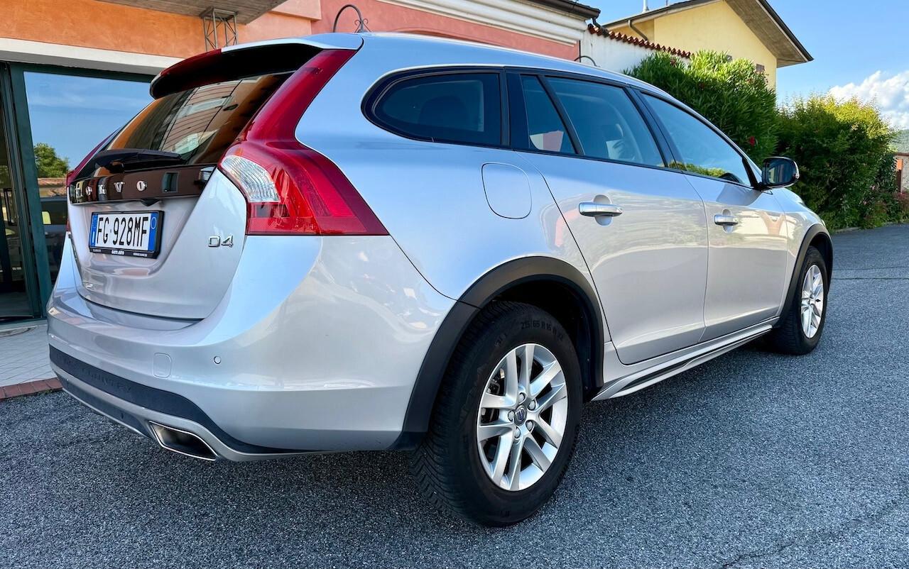 Volvo V60 Cross Country D4 Geartronic Business
