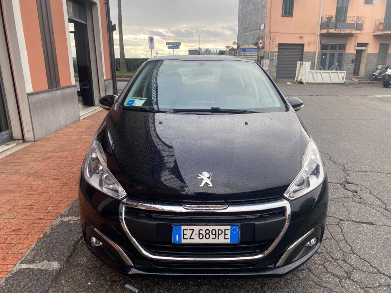 Peugeot 208 PureTech 82 5 porte Allure 2015