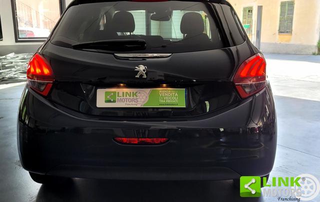 PEUGEOT 208 allure