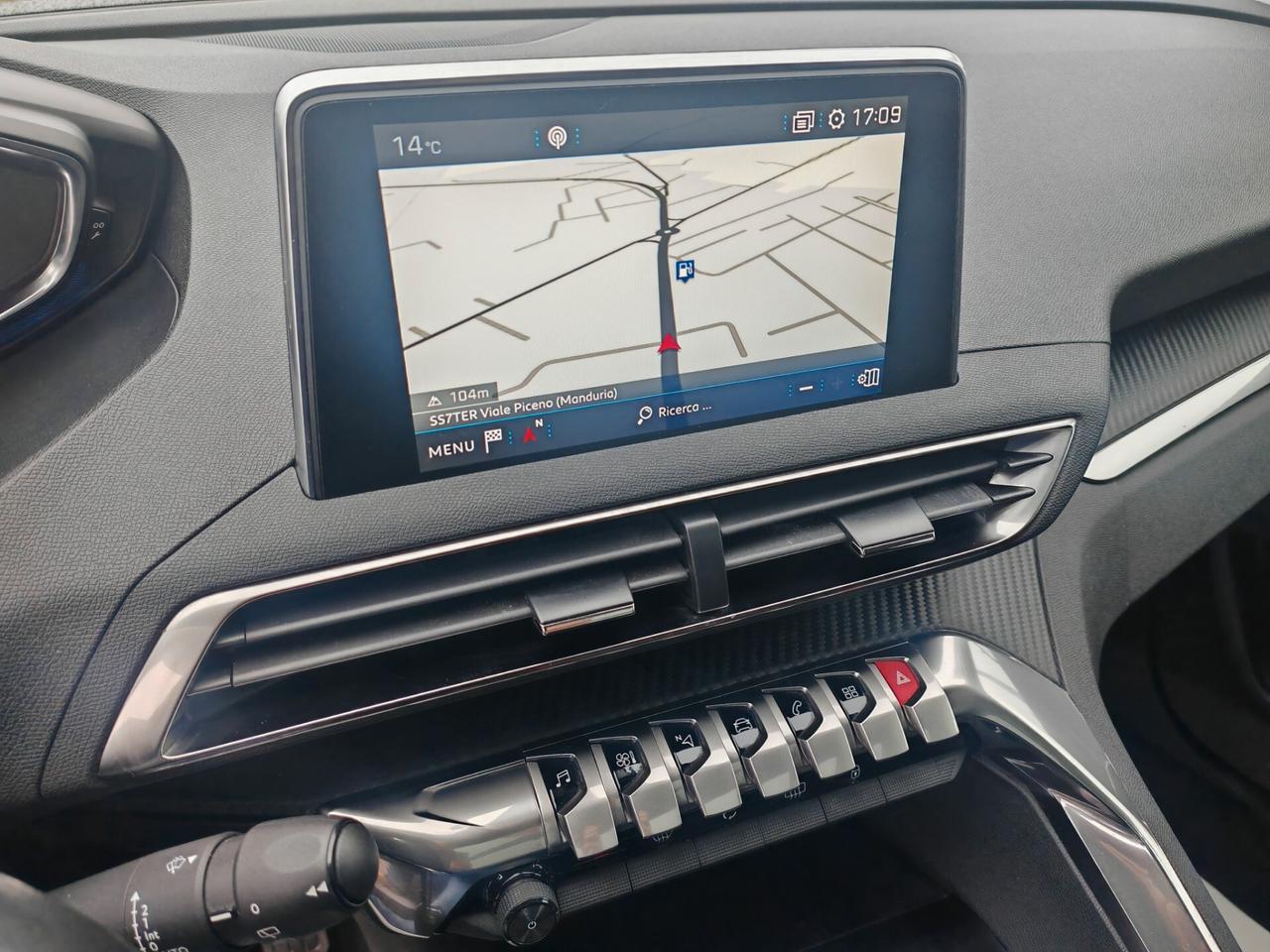 Peugeot 3008 15HDi Tetto navig led 2020