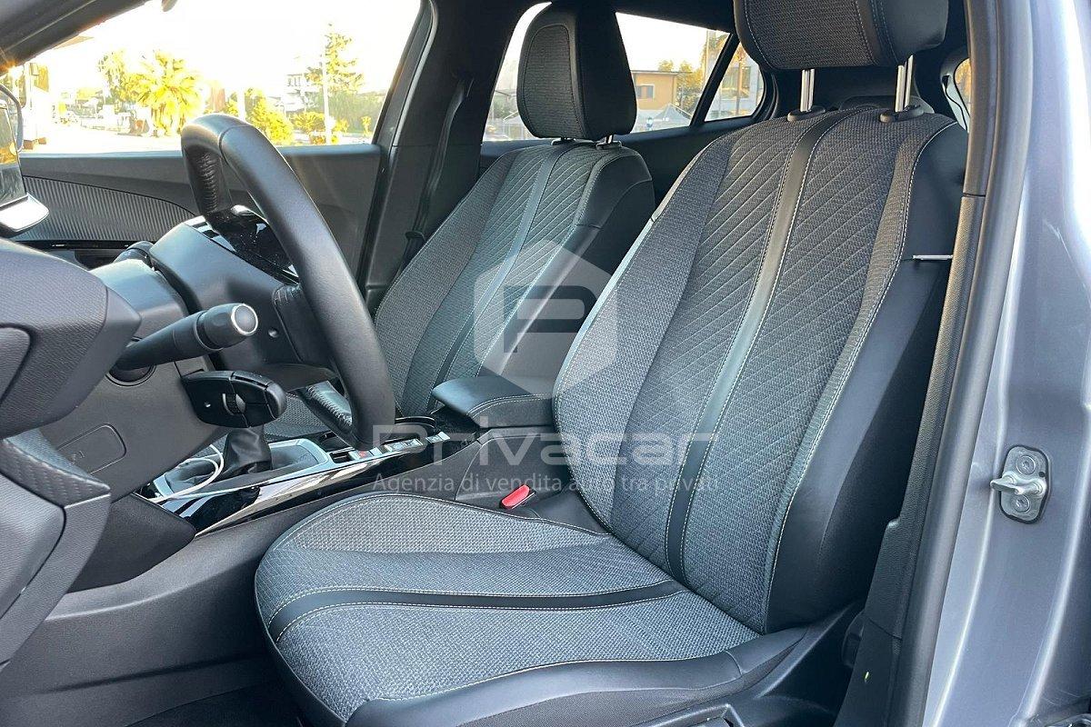 PEUGEOT 2008 PureTech 100 S&S Allure