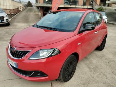 Lancia Ypsilon 1.2 69 CV 5 porte GPL Silver