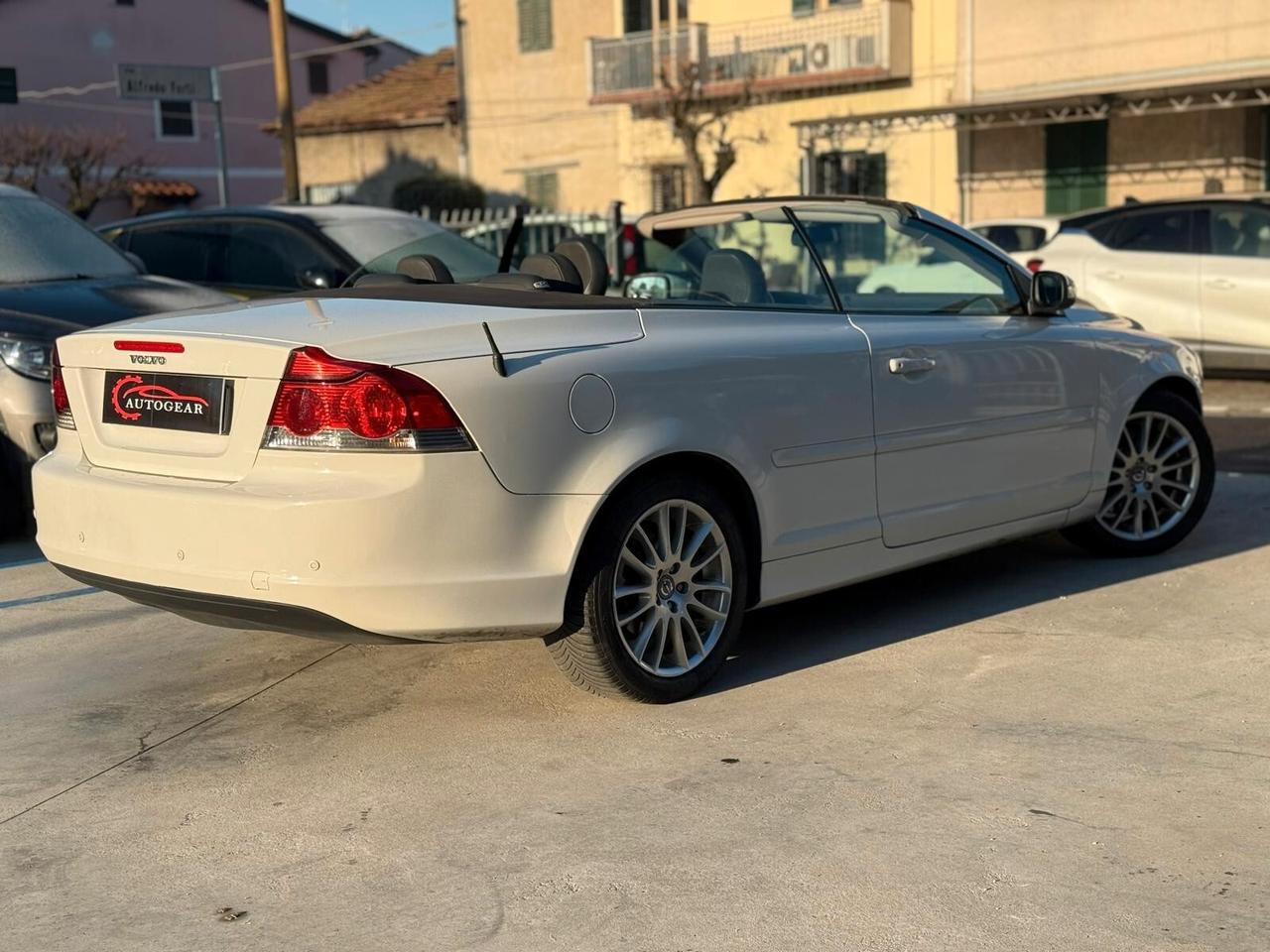 Volvo C70 2.0 D Summum