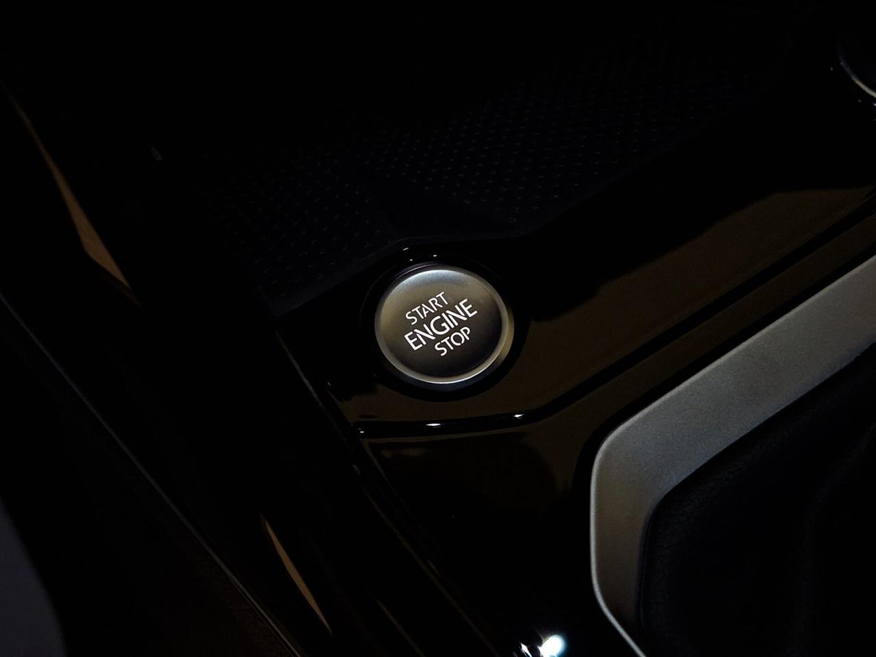 Volkswagen T-Roc 2.0 TDI SCR 116CV R-Line Plus Km.0