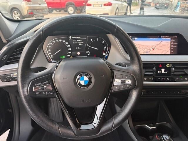 Bmw 116 116d 5p. Advantage