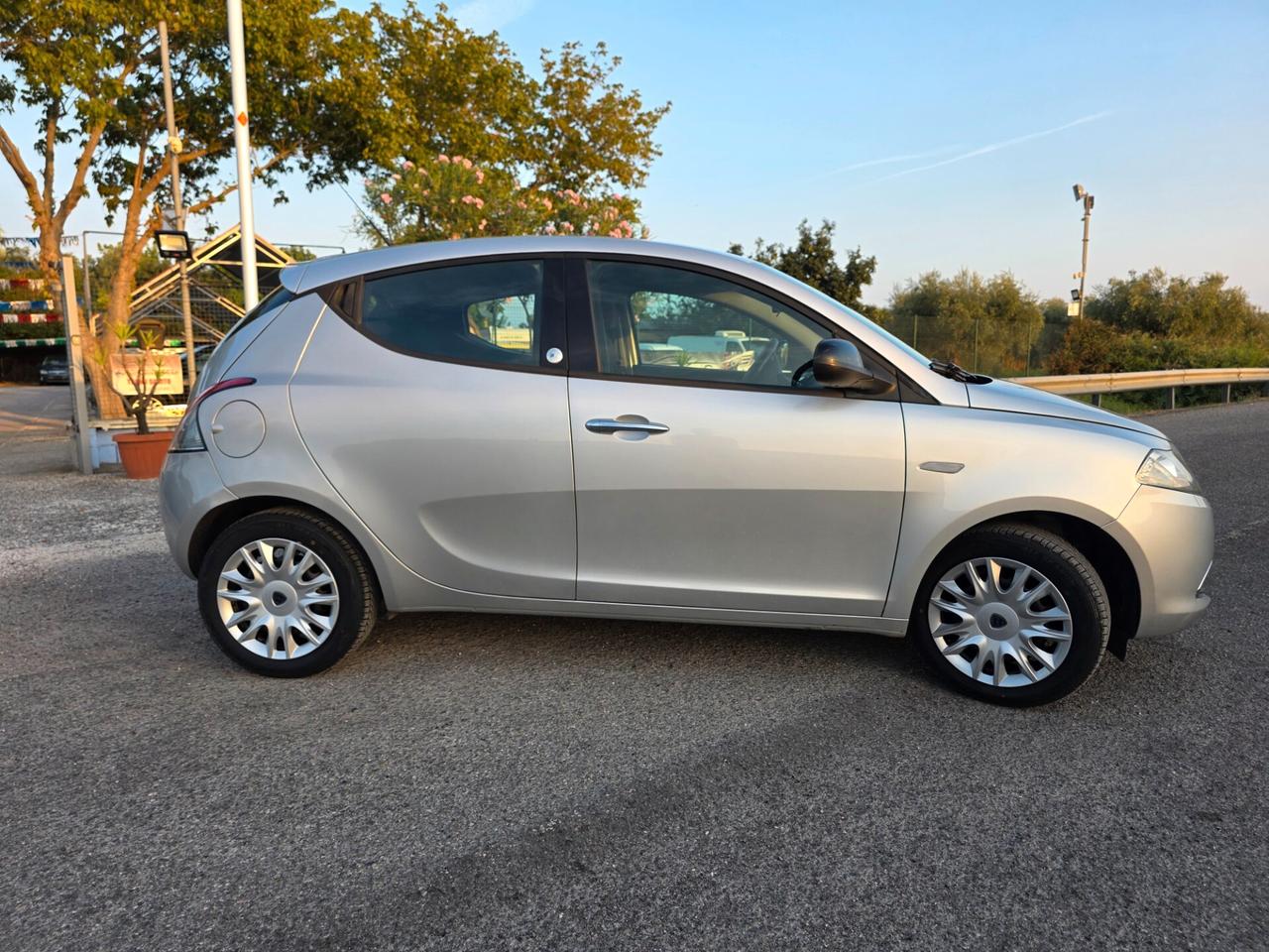 Lancia Ypsilon 1.2 69 CV 5 porte GPL Ecochic Silver