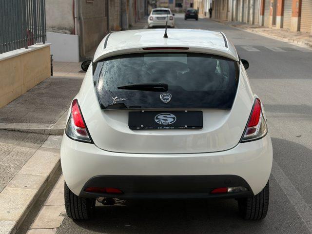 LANCIA Ypsilon 1.2 69 GPL Ecochic Silver
