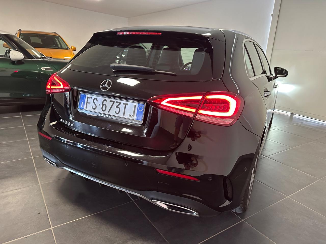 MERCEDES-BENZ A180D PACK PRMIUM AMG 116CV PRONTA CONSEGNA