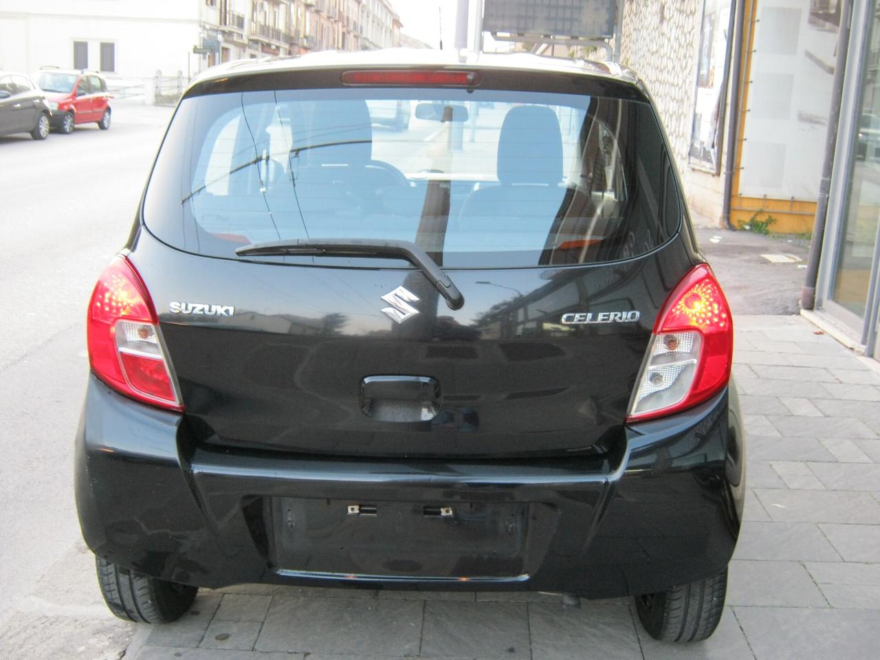 Suzuki Celerio 1.0 Style 68cv 5P. clima