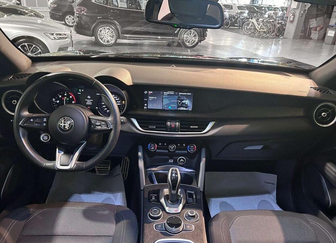 Alfa Romeo Stelvio 2.2 Turbodiesel 190 CV AT8 RWD Business