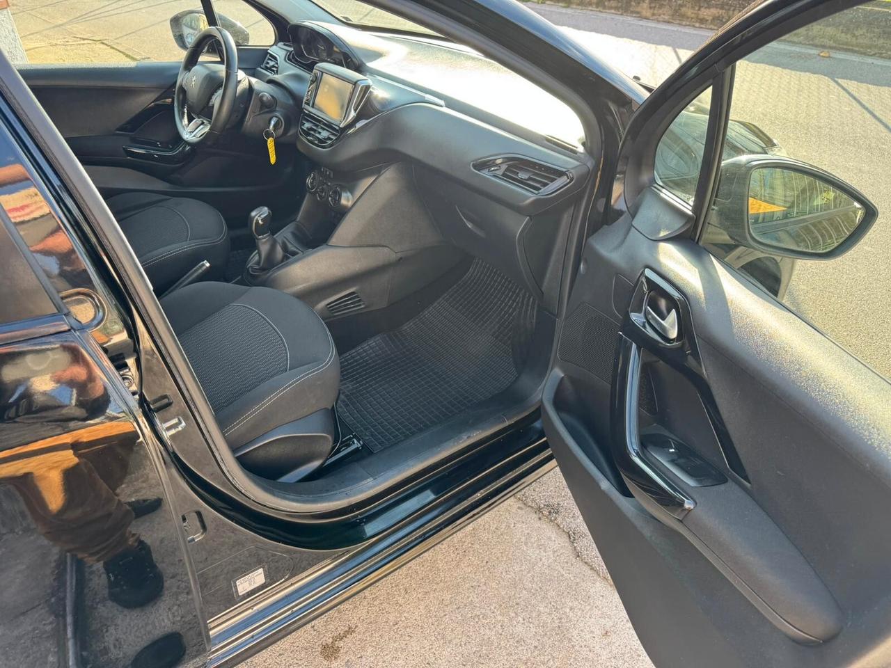 Peugeot 208 BlueHDi 75 Style