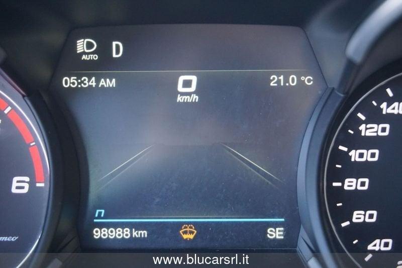 Alfa Romeo Stelvio 2.2 Turbodiesel 160 CV AT8 RWD Business AUTOCARRO